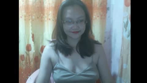 Snapshot of gorgeousmama chatting on October 30, 12:17 pm gorgeousmama online show from October 30, 12:17 pm