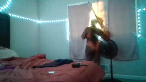 Sue Goddess online show from September 26, 7:33 pm