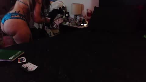 gothbaby305 online show from February 5, 8:17 am