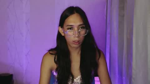 HoneyGrace online show from November 15, 10:49 am