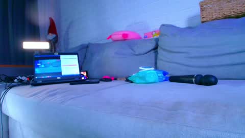 Anny online show from April 5, 2:10 am