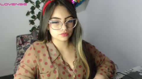 Greys  online show from December 23, 6:00 am