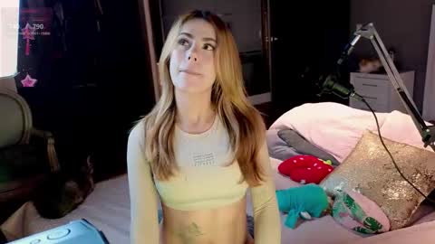 Greyslopez online show from February 27, 1:38 am