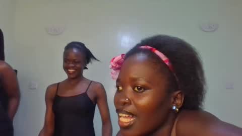 gud_lunah1 online show from June 13, 6:27 pm