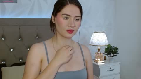 Gwen Drew online show from March 17, 1:37 pm