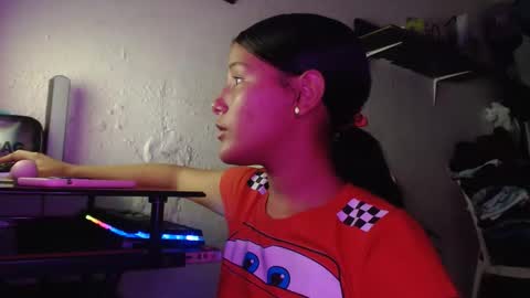 hadesmit1 online show from March 5, 10:38 pm