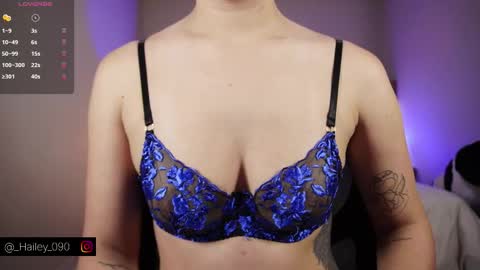 Hailey online show from January 5, 6:33 pm