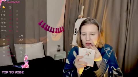 Hailey online show from February 26, 2:08 am