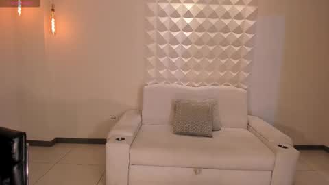 Hailey online show from March 18, 11:59 am