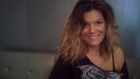 Hailey online show from October 31, 5:28 pm