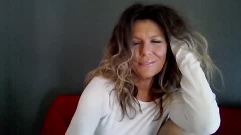 Hailey online show from January 9, 7:51 pm