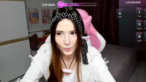 Hana online show from December 3, 1:46 pm