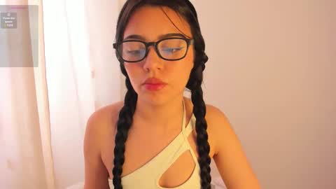 Snapshot of hana_garcia chatting on October 21, 6:56 pm Hana Garcia online show from October 21, 6:56 pm