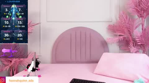 hanaahquinn online show from December 18, 11:37 am