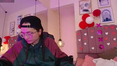 hanabie_ online show from February 17, 3:17 am