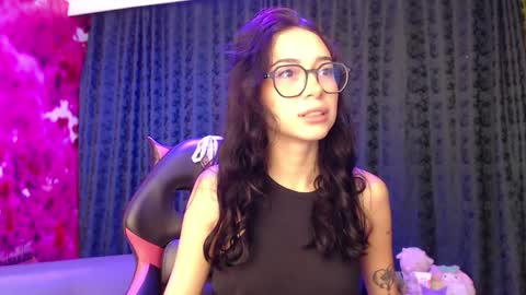 Hanaku  online show from January 11, 2:04 pm