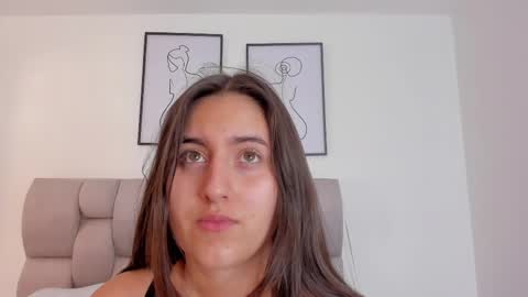 hanna__evans_ online show from September 11, 11:54 am