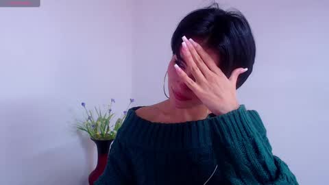 Sara online show from February 10, 4:47 pm