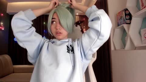 Hanna Dust online show from December 27, 3:42 am