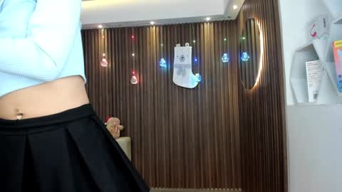 Hanna Dust online show from January 6, 1:52 pm