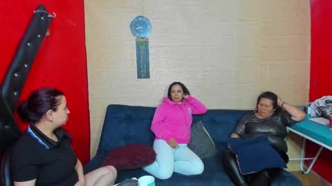 Hanna online show from November 8, 1:32 am