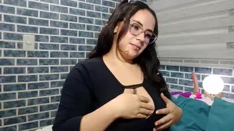 hanna_moons online show from April 9, 2:58 am