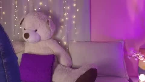 hannacruzsj online show from March 23, 4:40 am