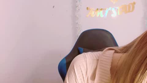 Snapshot of hannah_026 chatting on October 7, 1:48 pm Hannah 027 online show from October 7, 1:48 pm