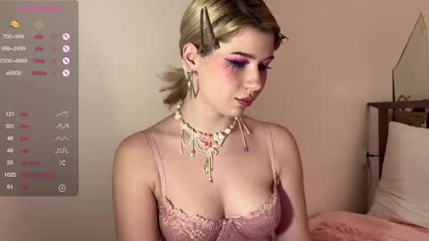 Snapshot of hannah_allin chatting on February 14, 4:41 pm Hannah Allin online show from February 14, 4:41 pm