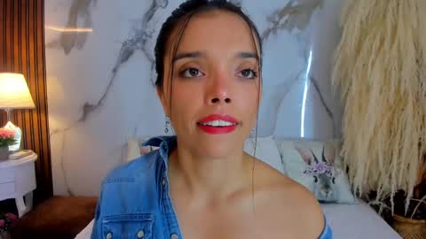 Hannahill69 online show from February 22, 7:12 am