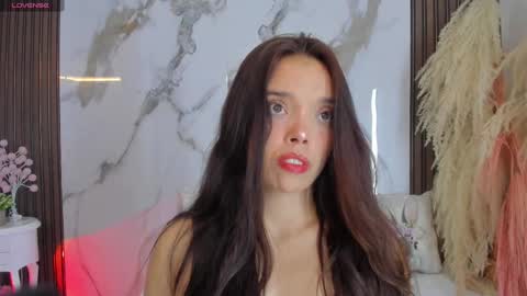 Hannahill69 online show from September 15, 4:32 am