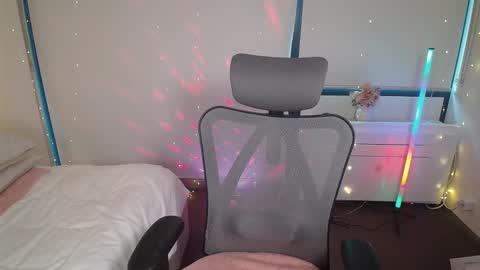 HannaVibe online show from February 14, 4:58 am