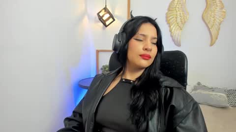 Hanny online show from January 9, 5:17 pm