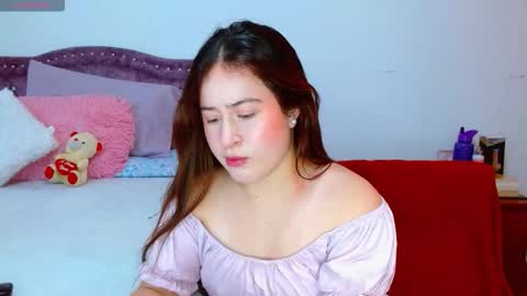 isabella   online show from February 21, 5:35 pm