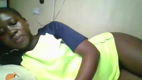 Snapshot of happy_dimple chatting on October 14, 8:11 pm happy_dimple online show from October 14, 8:11 pm