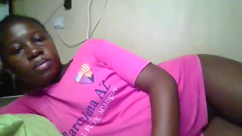 Snapshot of happy_dimple chatting on October 26, 8:37 pm happy_dimple online show from October 26, 8:37 pm