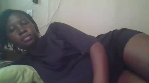 Snapshot of happy_dimple chatting on September 22, 12:14 pm happy_dimple online show from September 22, 12:14 pm