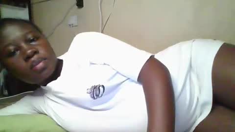 Snapshot of happy_dimple chatting on October 29, 11:58 am happy_dimple online show from October 29, 11:58 am