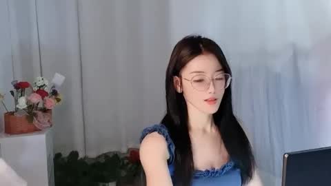 Daisy online show from March 29, 3:44 pm