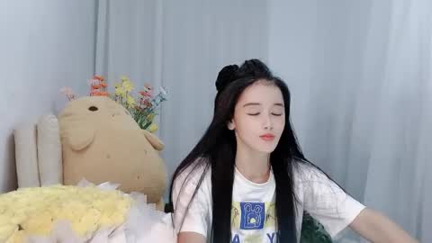 Daisy online show from June 3, 2:33 pm