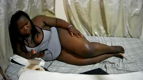 happysonia online show from March 25, 9:34 am