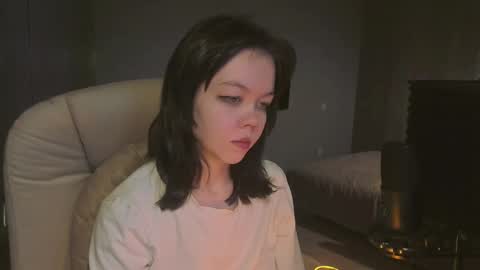 Snapshot of haribo_asmr chatting on October 8, 11:03 am Miss Hari online show from October 8, 11:03 am