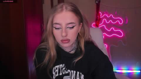 Julia online show from January 3, 5:28 am