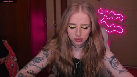 Julia online show from February 1, 5:07 am