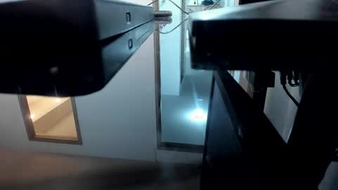     online show from April 19, 2:44 am