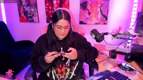 Snapshot of haruu2 chatting on February 22, 5:31 pm karen  online show from February 22, 5:31 pm