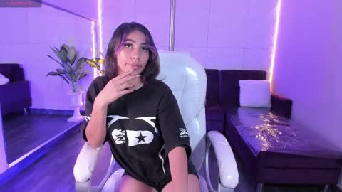 HasleyCarter online show from October 17, 4:48 am