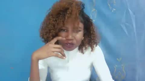 hasleyinah online show from July 28, 7:39 pm