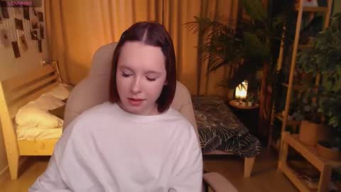 Mia online show from February 21, 8:04 am