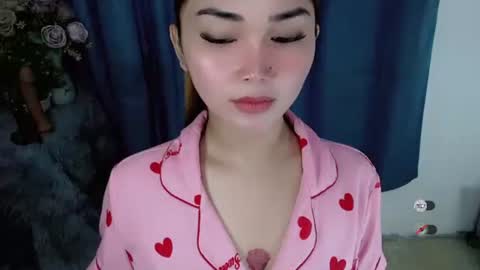Snapshot of haylee_slut chatting on October 19, 2:57 am haylee online show from October 19, 2:57 am